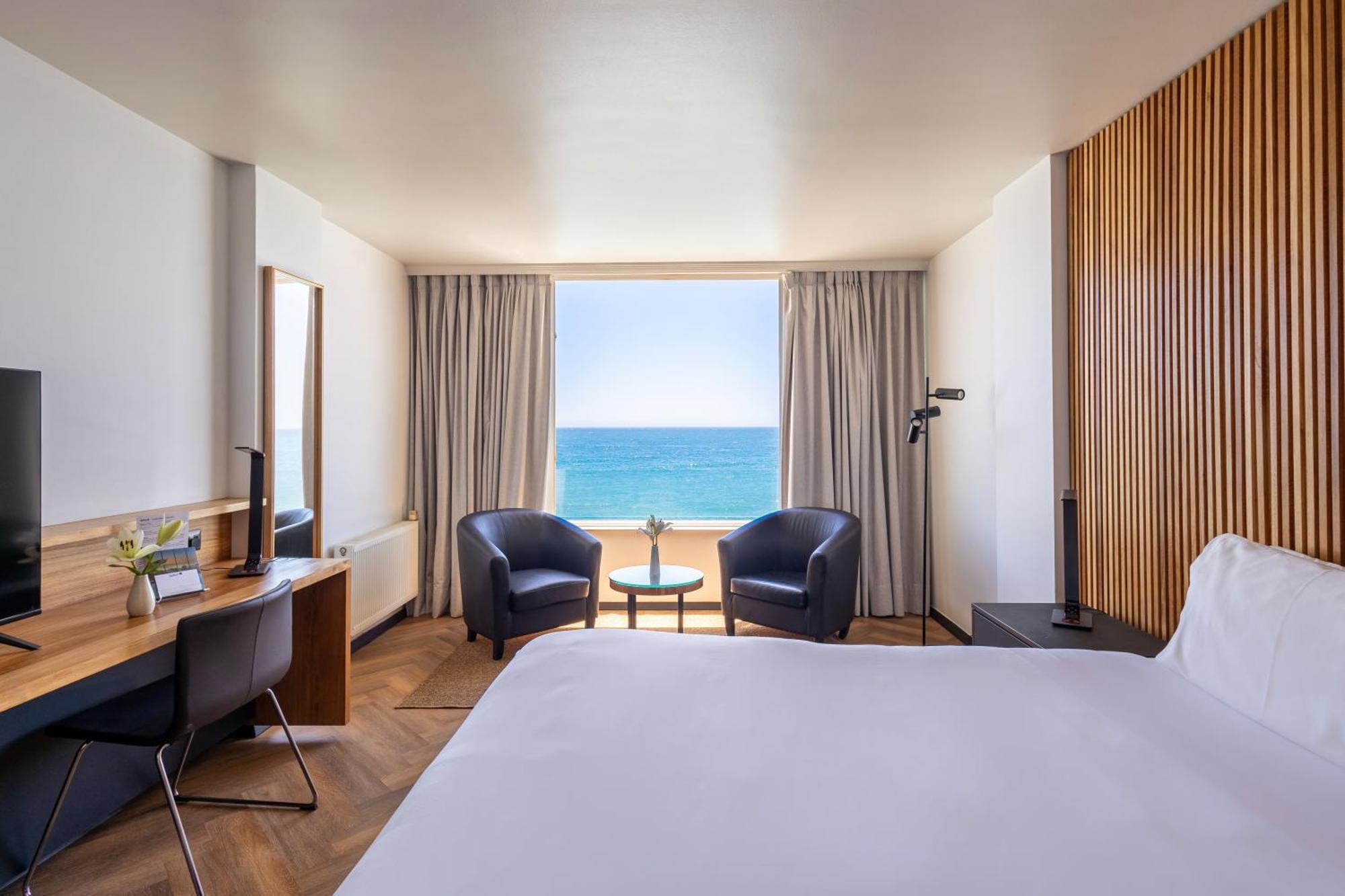 Radisson Blu Acqua Hotel & Spa Конкон Экстерьер фото Deluxe sea view room