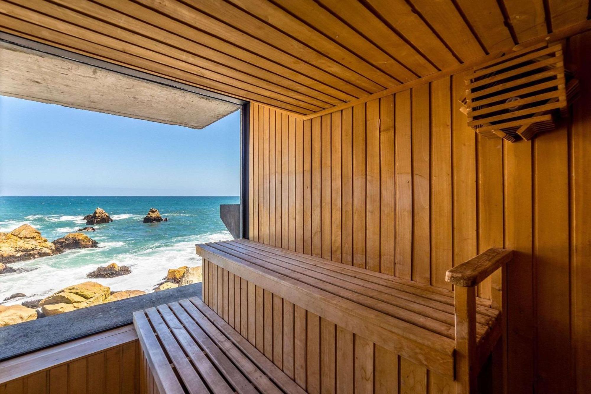 Radisson Blu Acqua Hotel & Spa Конкон Экстерьер фото Sauna at the Cape of Good Hope